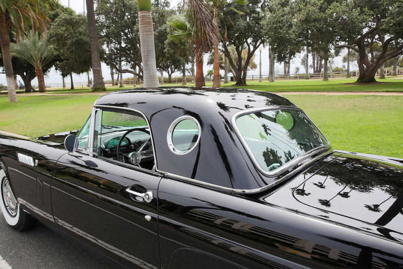 Illustration for article titled Buy Marilyn Monroe's Personal Ford Thunderbird and Experience True HollywoodÂ